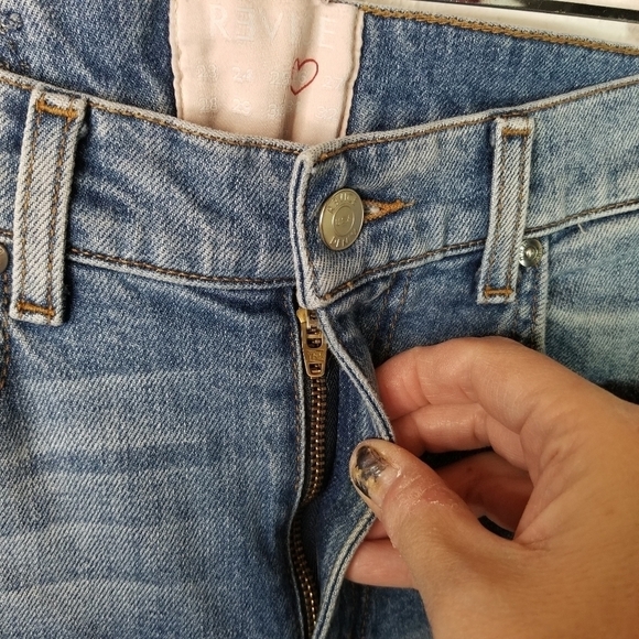 Revice distressed high rise jeans - Picture 6 of 11